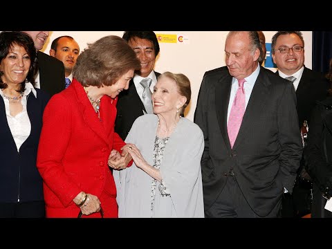Artistas y amigos despiden a María Dolores Pradera