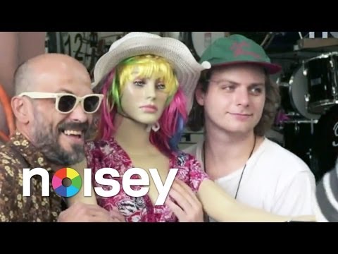 Mac DeMarco - "Still Together" (Live @ Sta. Efigênia in São Paulo)