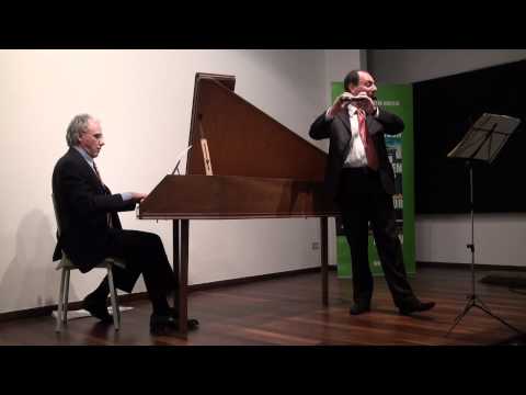 Maestro Ilso Muner e Marcelo Barbosa. Sonata em Si menor de J S Bach para traverso e cravo.