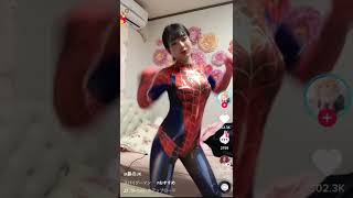 ぐうかわなJKのえちえち腰振りダンス！最後のくねくねを見逃すな【TikTok】Spider-Man cosplay Japanese high school girl