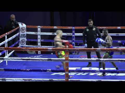 Top Team Fighters Isaac Araya(Muay Pam Gym) vs Steven Mendy(Team Álamos)By Alfonso López