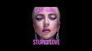 Kadr z teledysku Stupid Love tekst piosenki Lady Gaga