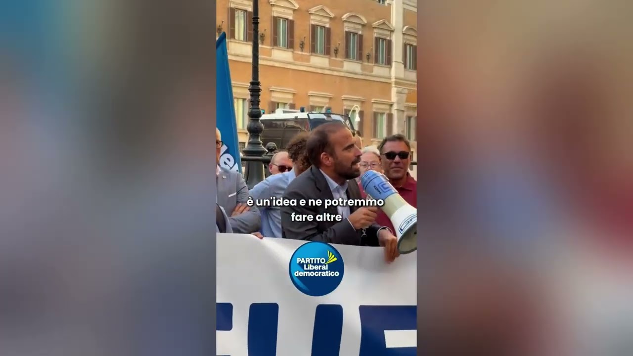 LUIGI MARATTIN INTERVIENE AL SIT IN CONTRO LA NUOVA AGENZIA PER IL CINEMA