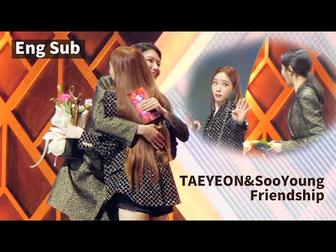 200130  태연(TAEYEON)과 수영(SooYoung), 시상식에서 시상자와 수상자로 만나는 소녀시대의 위엄 @29th Seoul Music Awards (4K60P)