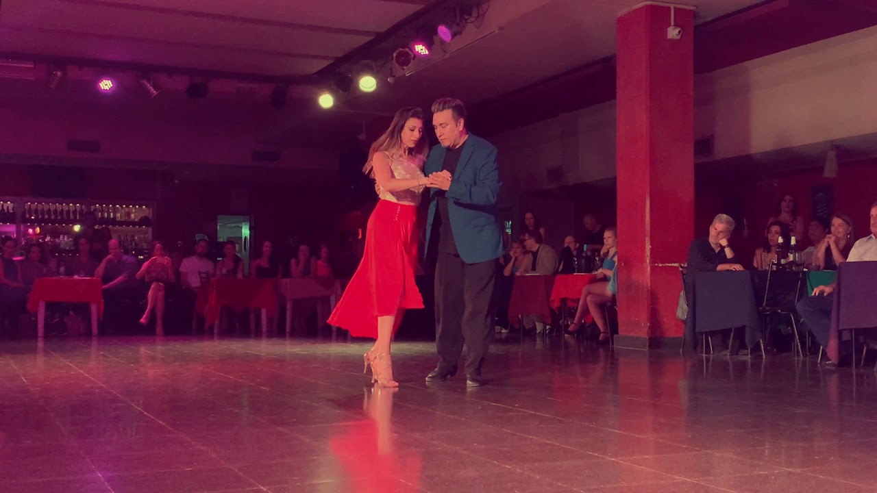 Moira Castellano y Chicho Frúmboli - Rodolfo Biagi-El Yaguarón