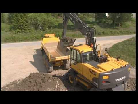 How to load a truck with a Volvo Wheeled Excavator (Part 7 of 16)