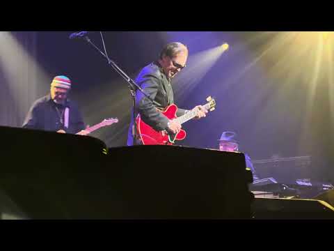 Joe Bonamassa ‘Pack It Up’ featuring Greg Koch and Josh Smith in Milwaukee, WI USA - 2.19.25