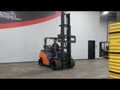 2016 Toyota 8FG35U 8000lb Dual Drive Pneumatic LPG Forklift STK 10933
