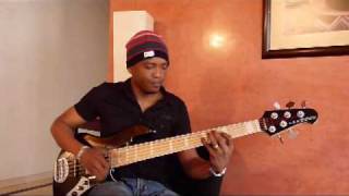 Video thumbnail for Phil Jones Briefcase + Lakland Skyline DJ5 [HQ] by Guitarras y Bajos Xclusivos