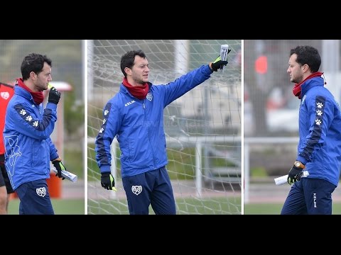 @RVMOficial Ángel Dongil entrenador del Rayo Juvenil A