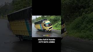 Download lagu Truk Mundur Hampir Tak Terkendali Di Tanjakan Batu Jomba mp3 Download lagu Truk Mundur Hampir Tak Terkendali Di Tanjakan Batu Jomba mp3