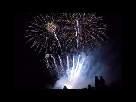 Wedding Fireworks to music Ellie Goulding - Love me like you do Tortworth Court