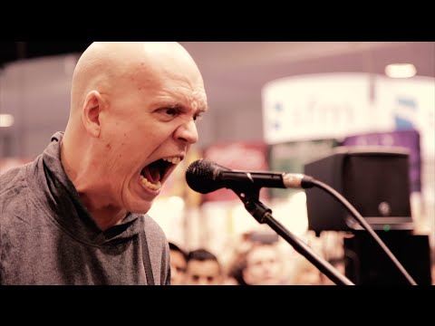 NAMM 2016: Devin Townsend Live At The Dunlop Booth