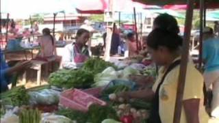 preview picture of video 'Food Market @ Rawai beach - Phuket Thailand'
