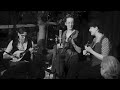 Moon Berries & Ukulelezaza - Sous le ciel de Paris