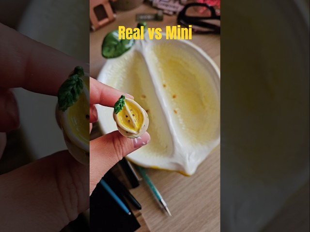 Vídeo relacionado con Beufee Trompa en Miniatura con Estuche, Mini Instrumento Musical de Color Dorado, réplica de Figuras coleccionables, Modelo de Accesorios para casa de muñecas