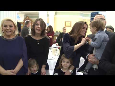 VELIKO SLAVLJE KOD KARIĆA Članovi porodice stigli iz svih krajeva sveta, a za to su imali DVA POVODA