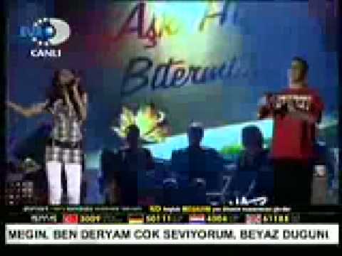 Musa ft GüLsah Yalnizim Cek Git Bebeğim Uzaklara Beyaz Show Part 1