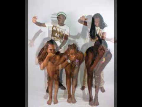 Ritzz yu buka- santjo ft otje