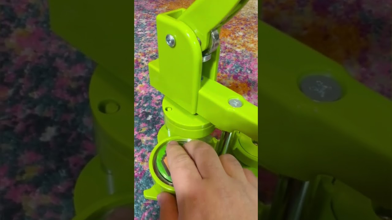 Monkey Sprite - look up captainedwardteague on deviant art! I thought this was from a Zelda game 😱