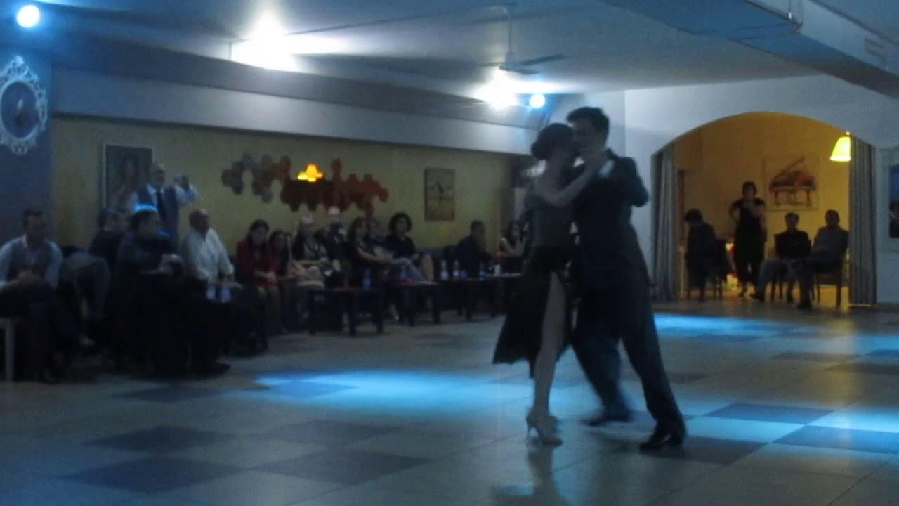 Tango Asi' al CleoCafe'..VITTORIA FRANCHINA ed EDWIN LEONARDO OLARTE..Tango Vals