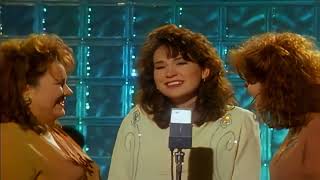 Alison Krauss And The Cox Family-Walk Over God&#39;s Heaven