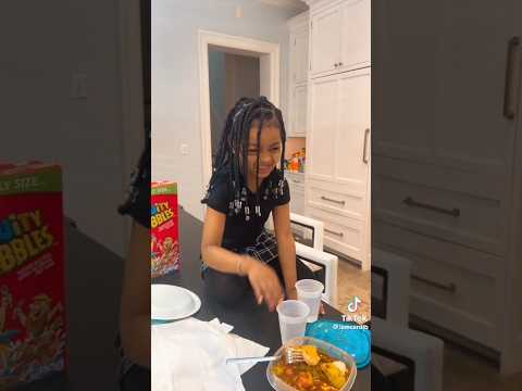 Cardi B Did The Viral Spicybowl for Offset And Kulture, See Kulture Facial expression #cardib #viral