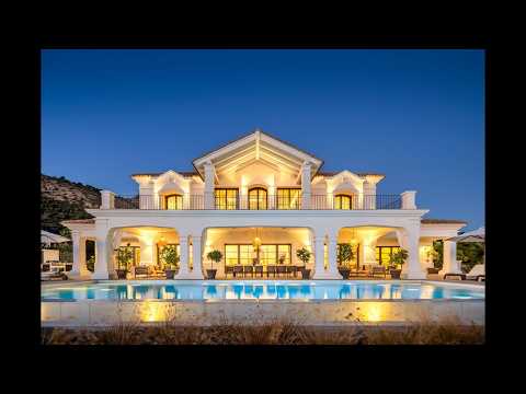 Exclusive mansion with panoramic views of the sea and coastline at Marbella Golf Club Resort, Benahavís