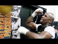 WATCH FLOYD MAYWEATHER SHOW CRAZY HAND SPEED ON THE SPEED BAG AHEAD OF PACQUIAO FIGHT