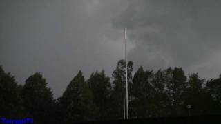 preview picture of video 'Thunderstorm Ukkosmyrsky 8.8.2010 Porvoo Finland 1/2'