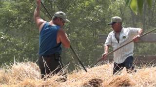 preview picture of video '2012 Warren Area Antique Tractor and Engine Show Threshing'