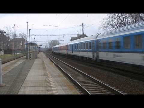 380.014-1 a 151.027-0 | ... před "olomouckým nádražním staveništěm" ještě včas