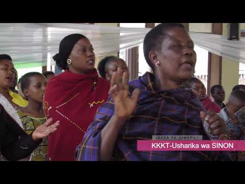 Mungu hukaa katika sifa