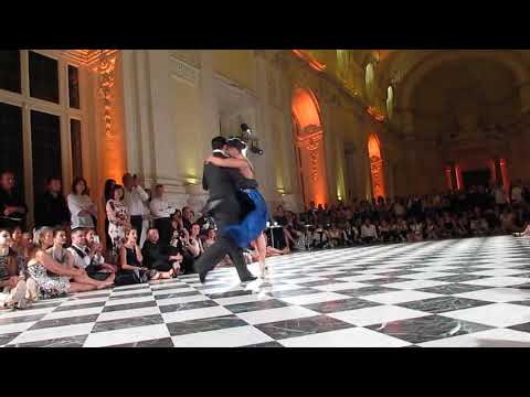  Simone Facchini  and  Gioia Abballe  are  dancing  to  the  milonga  "  Reliquias Porteñas  "  by  Francisco Canaro  at  Torino Tango Festival  in  2019