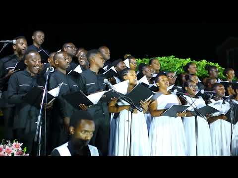 URUNGANO YA RUGAMBA  SIPIRIYANI YARIRIMBWE NA CHORALE IJURU  mu gitaramo cyo gushimira Imana 2025