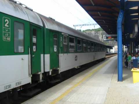 Odjezd vlaku Sp 1696 ze stanice Ústí nad Labem hlavní nádraží