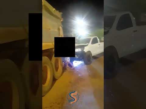 VÍDEO MOSTRA ESTRAGO APÓS BATIDA ENTRE HILUX E CAMINHÃO EM SERRA DO SALITRE #serradosalitre