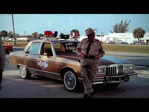 Smokey & The Bandit-II (Bathroom Scene) Jackie Gleason/Junior/4K