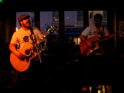 Mahoney - Hit Me Baby One More Time (Acoustic) - Live at The Cider Press 8/3/09