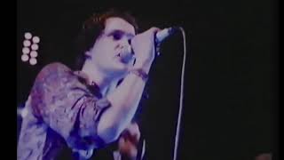 Ned&#39;s Atomic Dustbin  - Throwing Things