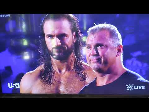 Undertaker Appears On Raw