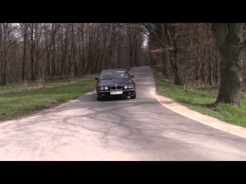 BMW 740i E32 V8 Klang - außen bei Vorbeifahrt