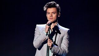 Harry Styles - Only Angel (Victoria’s Secret 2017 Fashion Show Performance)