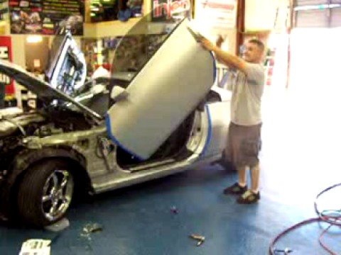 LSD Lambo Door Kit on 350Z - www.SouthernCarCustoms.com