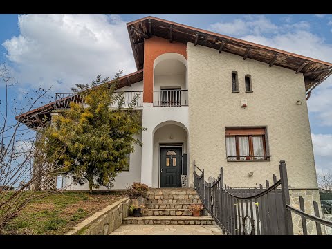 Cavaglià, villa bifamiliare