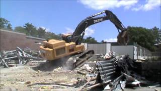 preview picture of video 'RSG Contracting Corporation, Natick High School Demolition'