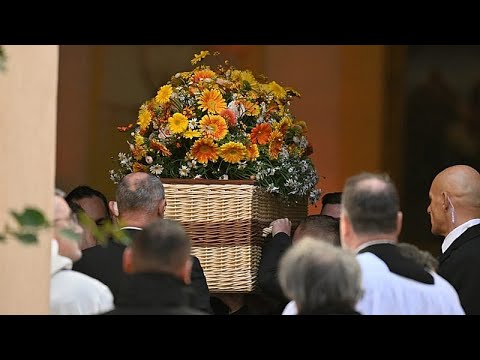 France says farewell to film star Brigitte Bardot with funeral and public homage in Saint-Tropez