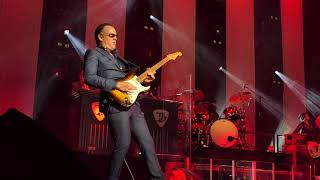 Joe Bonamassa - Hummingbird - 11/29/18 Queen Elizabeth Theatre - Vancouver, BC