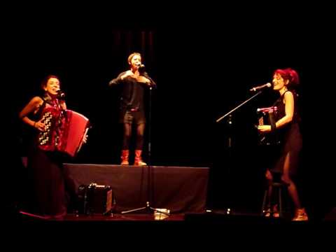 Les Femmes à Bretelles -LA NACELLE Aubergenville  30 09 2016