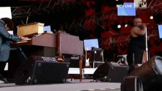 Gnarls Barkley - Who&#39;s Gonna Save My Soul (Live Roskilde 2008)